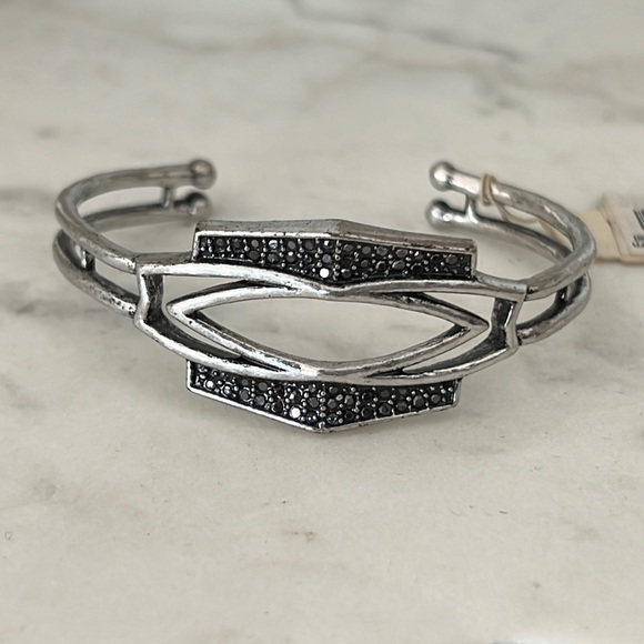 | Geometric bangle | - Picture 5 of 5